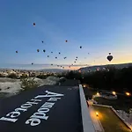 Готель A La Mode Cappadocia Гьореме