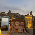 Готель A La Mode Cappadocia Гьореме
